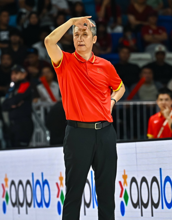 媒体人：郭士强下课后谁有信心带队？或敢于直面失败后的身败名裂